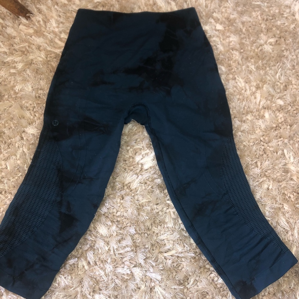 Lululemon cropped leggings size 6